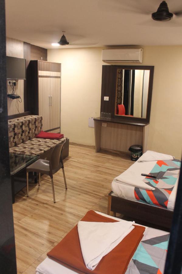 Mukesh Residency Ξενοδοχείο Πούνε Εξωτερικό φωτογραφία